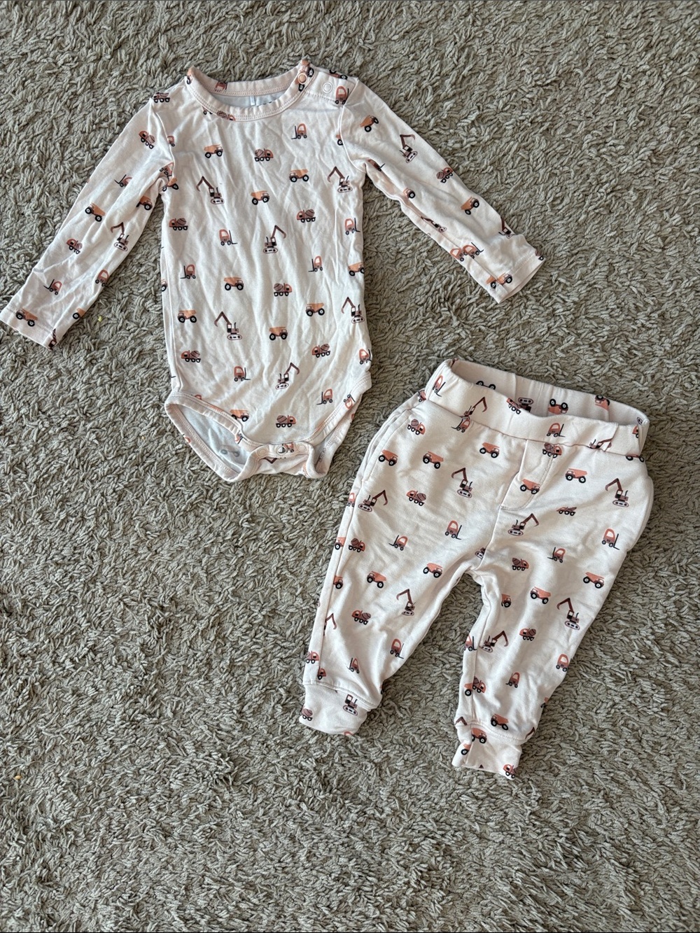 Posh Peanut Construction Print Bodysuit and Pants. Size 3-6 months. NWOT.